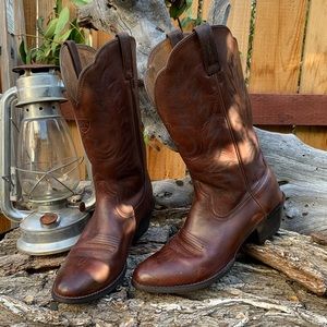 Ariat Leather Embroidered Cowboy Boots.